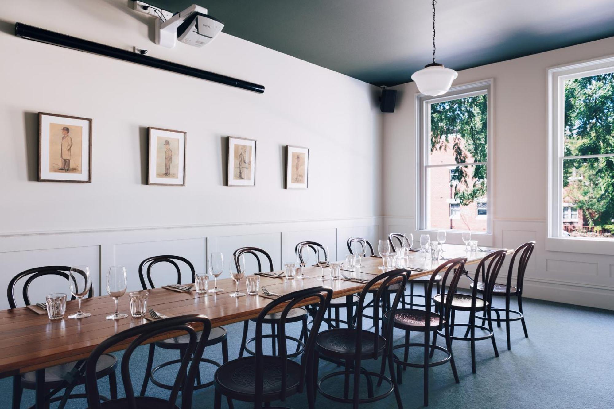 Naughtons Hotel — Photos 3